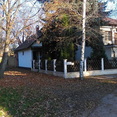 Napsugar Vendeghaziko Appartement Orosháza Buitenkant foto