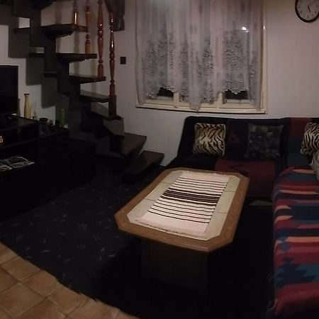 Napsugar Vendeghaziko Appartement Orosháza Buitenkant foto